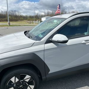 HYUNDAI KONA SEL CONVENIENCE - 2