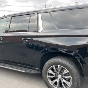 CHEVROLET SUBURBAN LT - 6