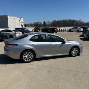 TOYOTA CAMRY - 10