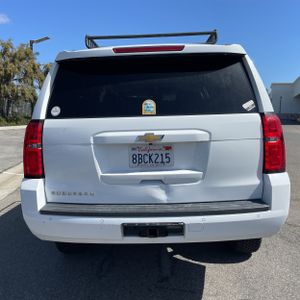 CHEVROLET SUBURBAN - 7