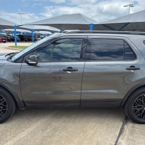 FORD EXPLORER SPORT - 4