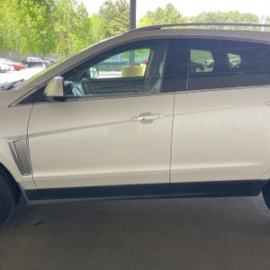 CADILLAC SRX LUXURY COLLECTION - 4