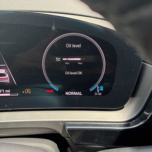 2025 Porsche CAYENNE thumbnail 46