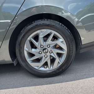 صورة مصغرة 17 لـ 2024 Hyundai ELANTRA SEL