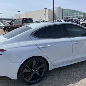 GENESIS G70 2.0T - 9
