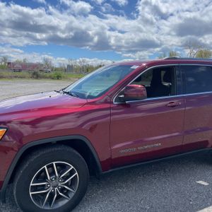 JEEP GRAND CHEROKEE LAREDO E - 2