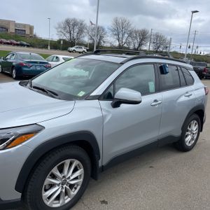 TOYOTA COROLLA CROSS - 2