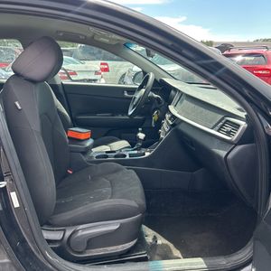 صورة مصغرة 33 لـ 2019 KIA OPTIMA LX