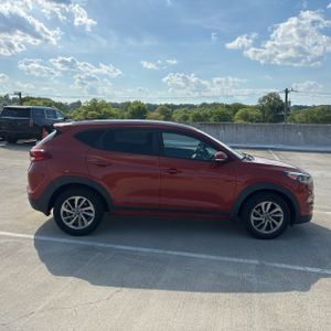 HYUNDAI TUCSON - 10