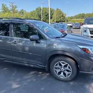 صورة مصغرة 13 لـ 2020 Subaru FORESTER PREMIUM