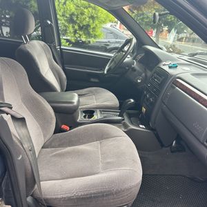 2004 JEEP GRAND CHEROKEE LAREDO — миниатюра 32