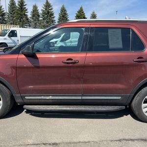 FORD EXPLORER XLT - 4