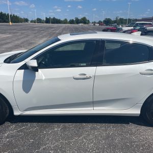 صورة 4 لـ 2019 Honda CIVIC EX