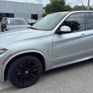 BMW X5 XDRIVE50I - 2