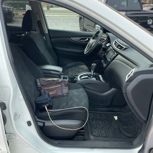 2016 Nissan ROGUE SV — миниатюра 33