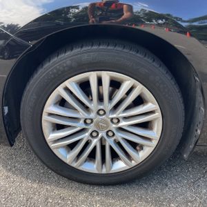 2015 Lexus ES 350 BASE thumbnail 17