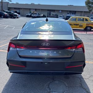 HYUNDAI ELANTRA SEL SPORT - 7