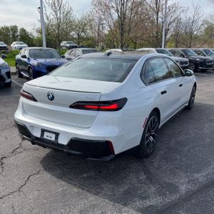 BMW 7 SERIES 740I - 8