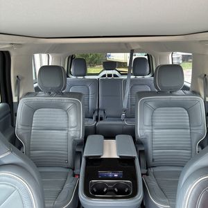 2024 Lincoln NAVIGATOR BLACK LABEL 照片 37