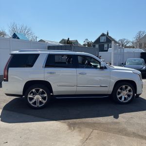 CADILLAC ESCALADE LUXURY - 10
