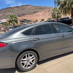 FORD FUSION SE - 9