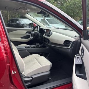 صورة مصغرة 33 لـ 2025 Nissan ROGUE SV