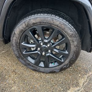 2019 JEEP GRAND CHEROKEE ALTITUDE — фото 18