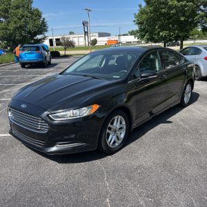 FORD FUSION SE - 1
