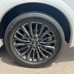2022 Infiniti QX80 SENSORY 照片 11
