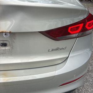 صورة مصغرة 23 لـ 2017 Hyundai ELANTRA LIMITED