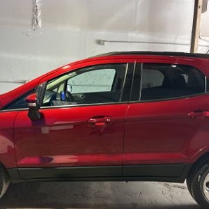 FORD ECOSPORT SE - 4