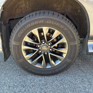 2018 Lexus GX 460 BASE — миниатюра 19
