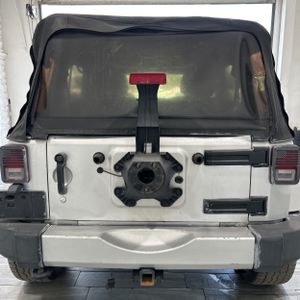 2011 JEEP WRANGLER UNLIMITED SAHARA — фото 6