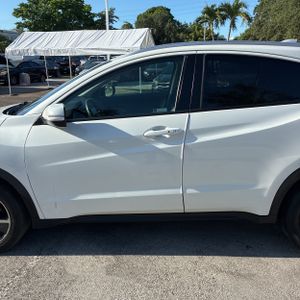 صورة 4 لـ 2022 Honda HR-V EX-L