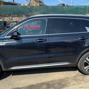 KIA SORENTO HYBRID EX - 4