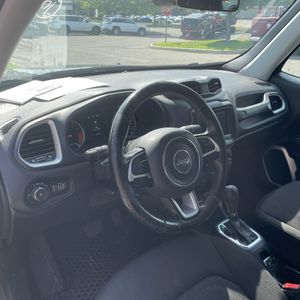 2018 JEEP RENEGADE LATITUDE — миниатюра 36