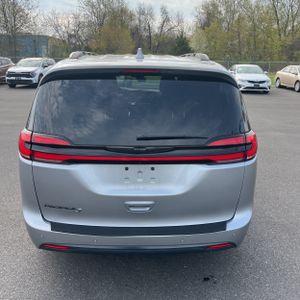 CHRYSLER PACIFICA TOURING L - 7