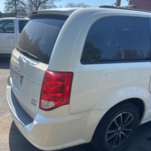 DODGE GRAND CARAVAN GT - 9