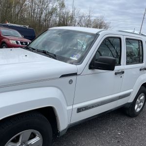 JEEP LIBERTY SPORT - 2