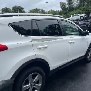 2015 Toyota RAV4 XLE — фото 9