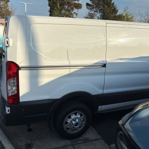 FORD TRANSIT 150 - 8