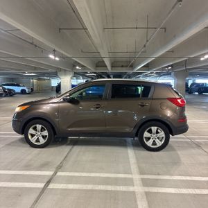 KIA SPORTAGE LX - 3