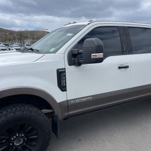 FORD F-250 SUPER DUTY KING RANCH - 2