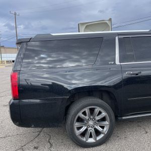 CHEVROLET SUBURBAN LTZ - 9