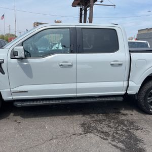 FORD F-150 LARIAT - 4