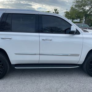 CADILLAC ESCALADE LUXURY - 9