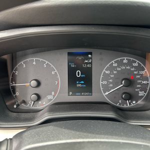 صورة 37 لـ 2025 Toyota COROLLA LE