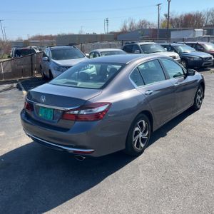 HONDA ACCORD LX - 8