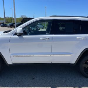 JEEP GRAND CHEROKEE LAREDO - 4