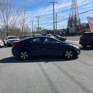 HYUNDAI ELANTRA GLS - 10